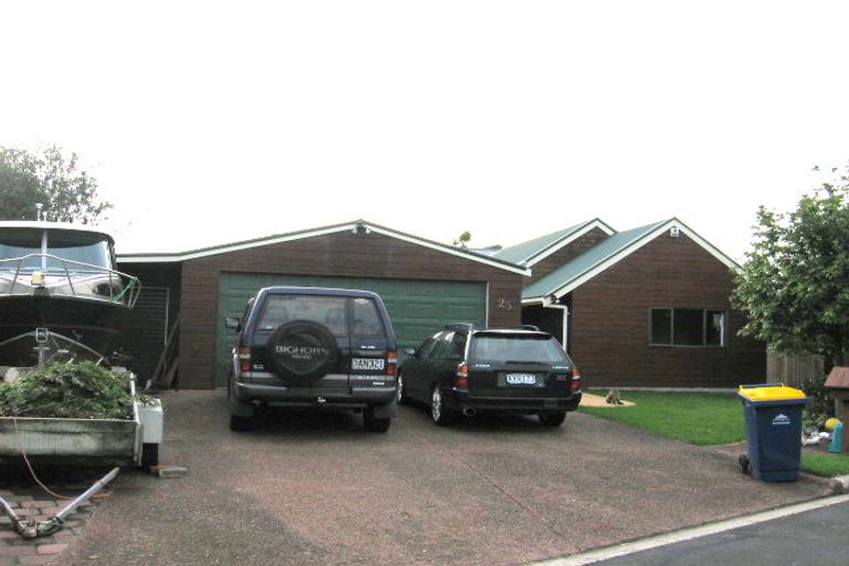 Photo of property in 25 Waipuia Place, Greenhithe, Auckland, 0632