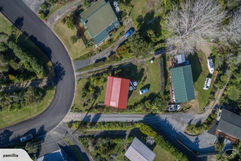 Photo of property in 21 Seaview Road, Cable Bay, 0420