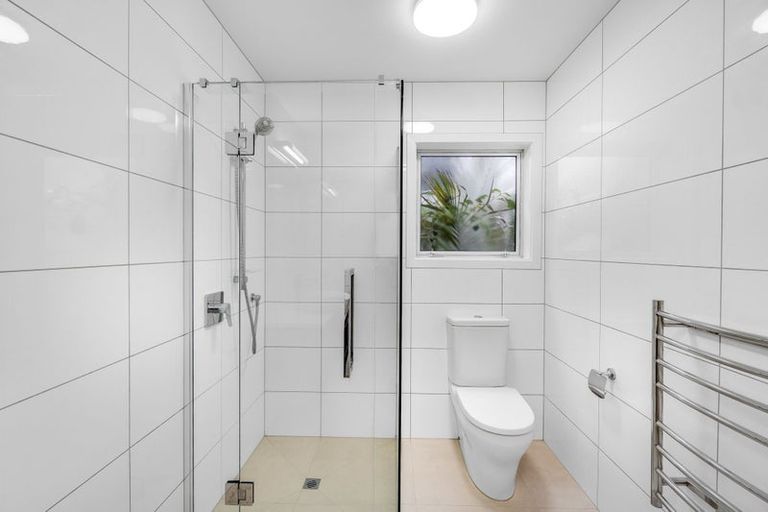 Photo of property in 16 Plantation Terrace, Orewa, 0931