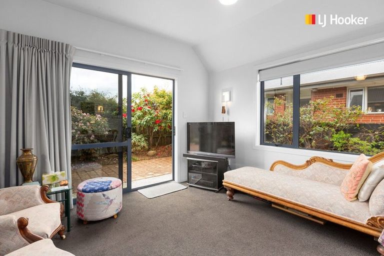 Photo of property in 82 Bay View Road, South Dunedin, Dunedin, 9012