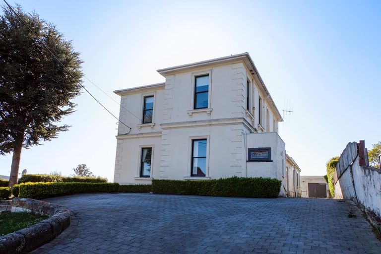 Photo of property in 1 Ure Street, South Hill, Oamaru, 9400