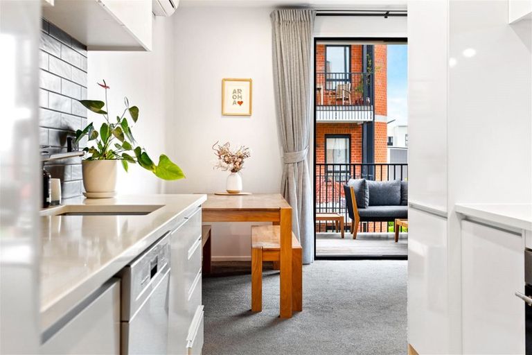 Photo of property in 107/77 Hobsonville Point Road, Hobsonville, Auckland, 0616