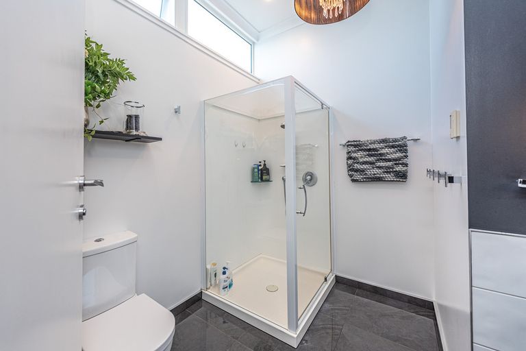 Photo of property in 16 Turere Place, Otamatea, Whanganui, 4501