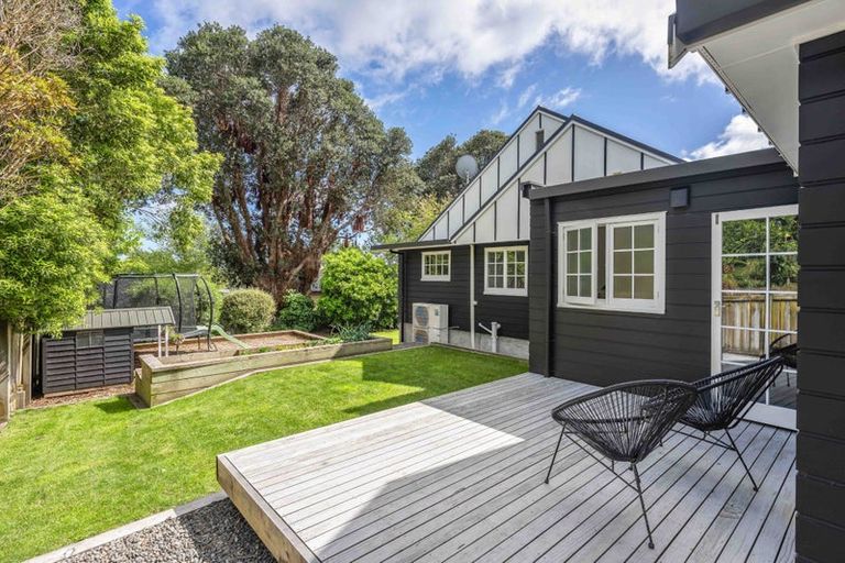 Photo of property in 50 Huia Street, Waikanae, 5036