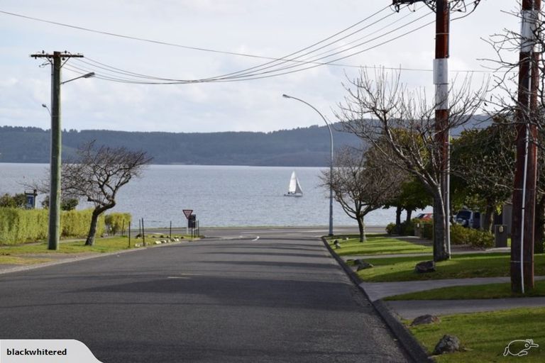 Photo of property in 14 Huia Street, Taupo, 3330