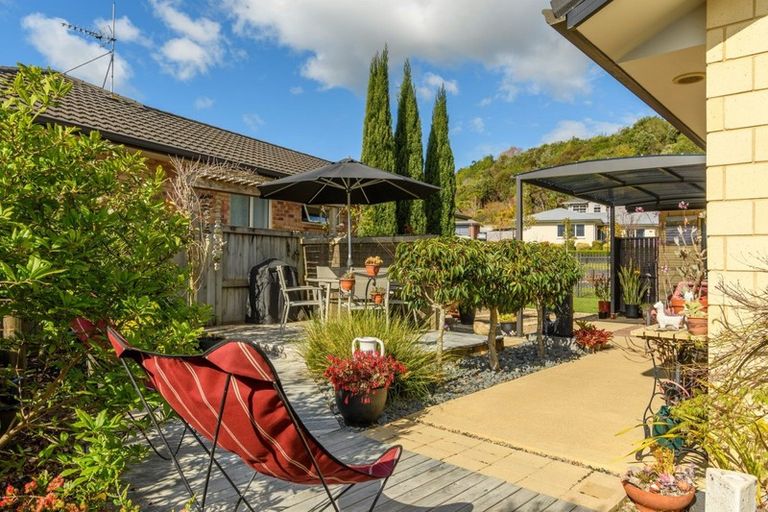 Photo of property in 14 Bathurst Crescent, Pyes Pa, Tauranga, 3112