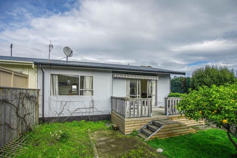 Photo of property in 2/18 Blackwood Street, Wakatu, Nelson, 7011