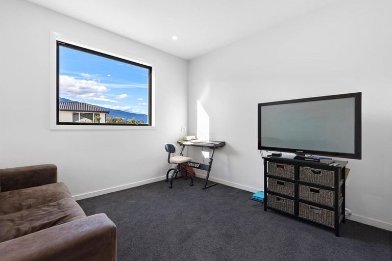 Photo of property in 6 Arion Court, Mount Pisa, Cromwell, 9383