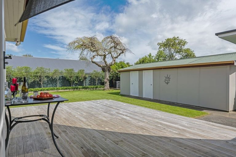 Photo of property in 8 Hughes Avenue, Hokowhitu, Palmerston North, 4410