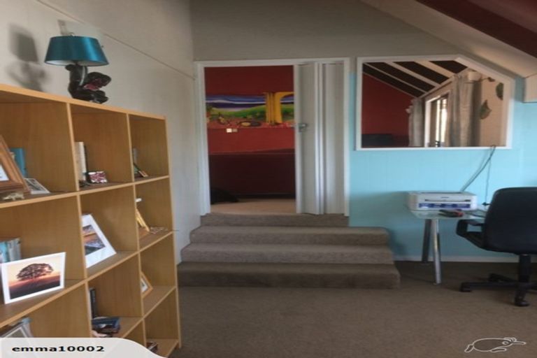 Photo of property in 10 Mamaku Street, Paraparaumu, 5032