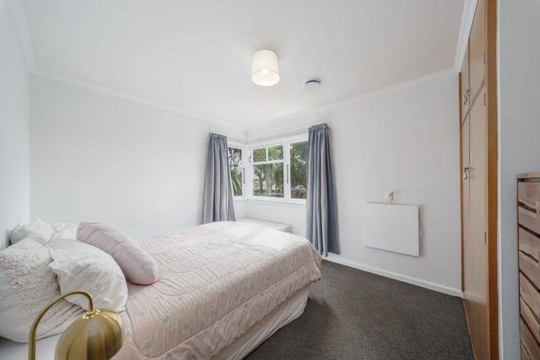 Photo of property in 17 Lionel Street, Avonside, Christchurch, 8061
