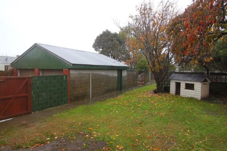 Photo of property in 21 Inwoods Road, Parklands, Christchurch, 8083