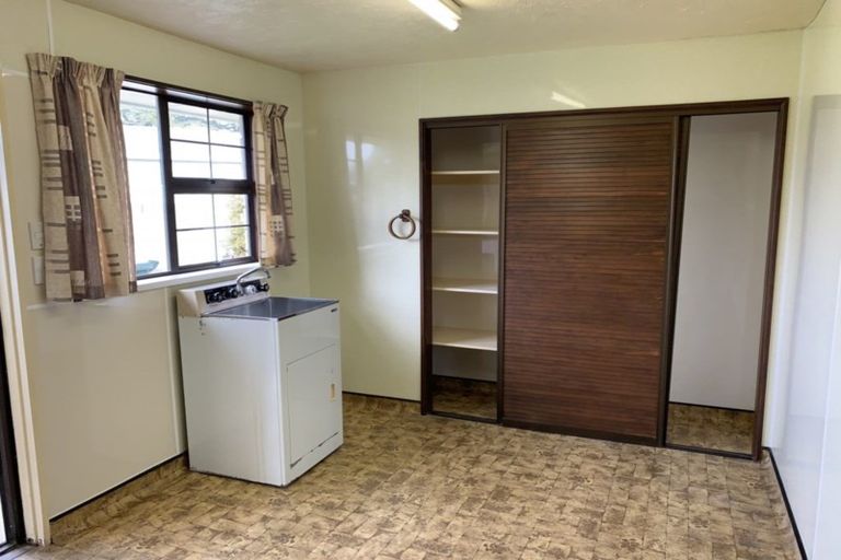 Photo of property in 8 Burns Street, Owaka, 9535