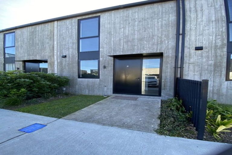 Photo of property in 29 Te Ara O Paetutu, Petone, Lower Hutt, 5012