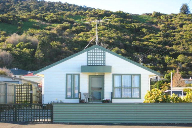 Photo of property in 65 Alexander Street, Greymouth, 7805