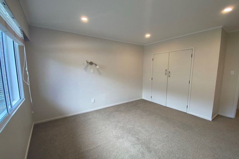 Photo of property in 1/11 Moa Road, Point Chevalier, Auckland, 1022