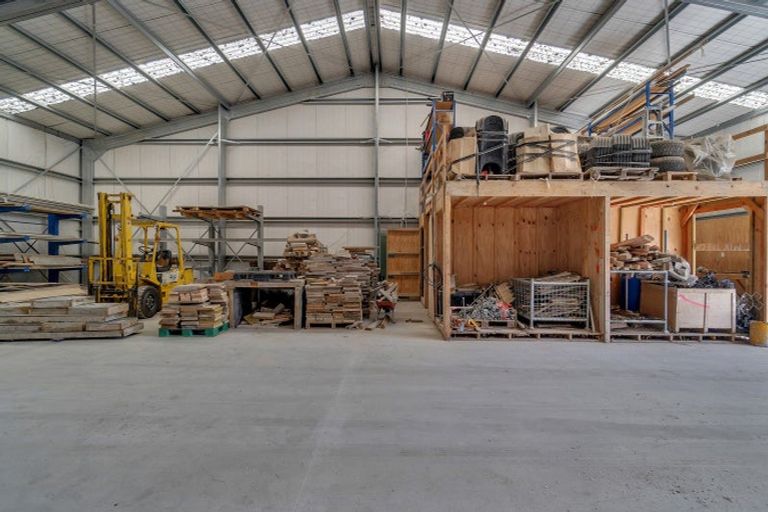 Photo of property in 120 Mairehau Road, Marshland, Christchurch, 8083