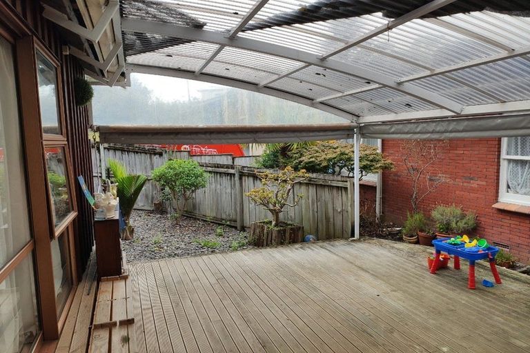 Photo of property in 27 Morton Avenue, Forrest Hill, Auckland, 0620