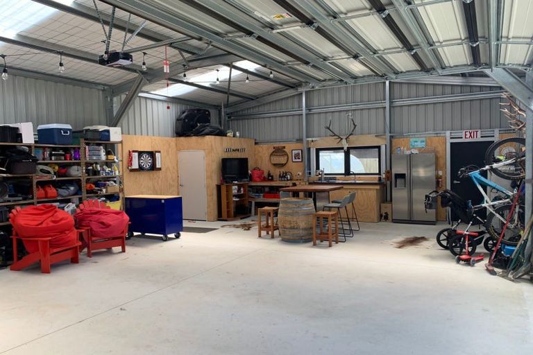 Photo of property in 39 Kingfisher Crescent, Albert Town, Wanaka, 9305