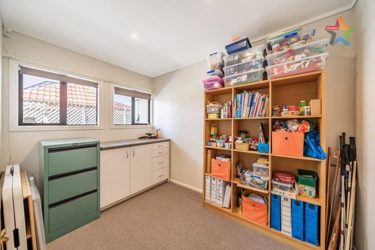Photo of property in 3 George Gee Drive, Korokoro, Lower Hutt, 5012