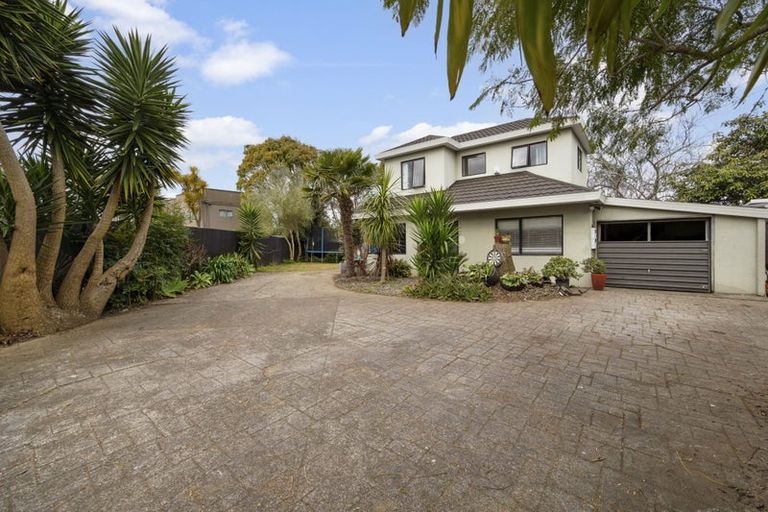 Photo of property in 43 Price Crescent, Mount Wellington, Auckland, 1060