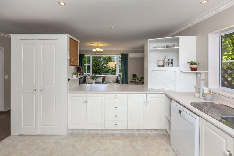 Photo of property in 34 Awanui Drive, Waikanae, 5036