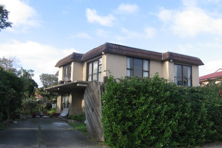 Photo of property in 1 Myrtle Street, Hutt Central, Lower Hutt, 5010