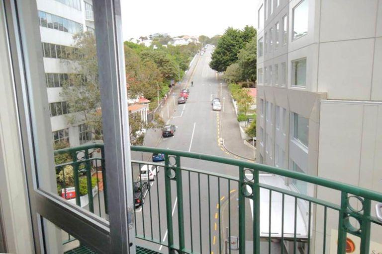 Photo of property in Kelvin House, 4f/16 The Terrace, Wellington Central, Wellington, 6011