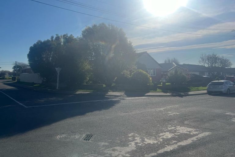 Photo of property in 13 Belfield Street, Dallington, Christchurch, 8061