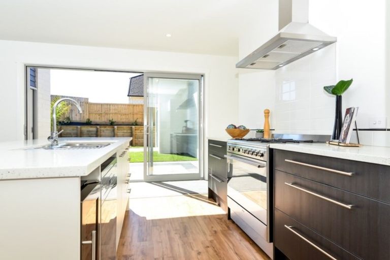 Photo of property in 21 Waireka Road, Rototuna North, Hamilton, 3210