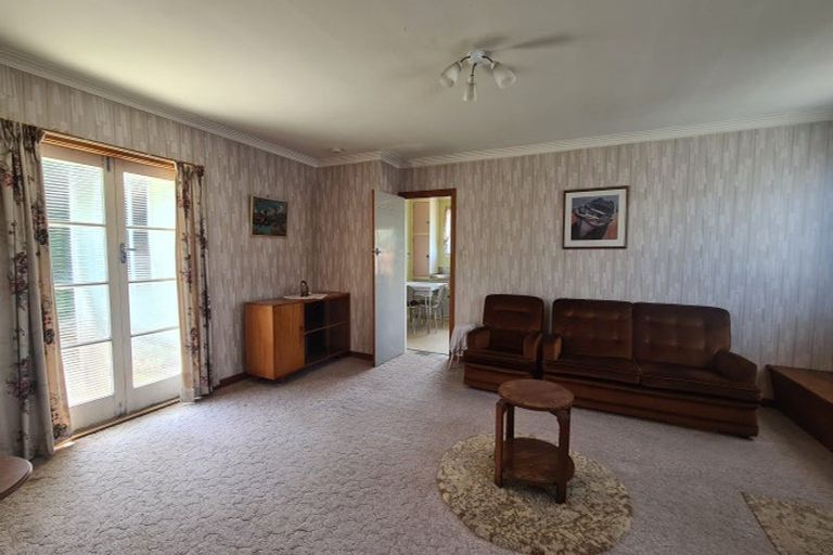 Photo of property in 20 Dieffenbach Street, Opunake, 4616
