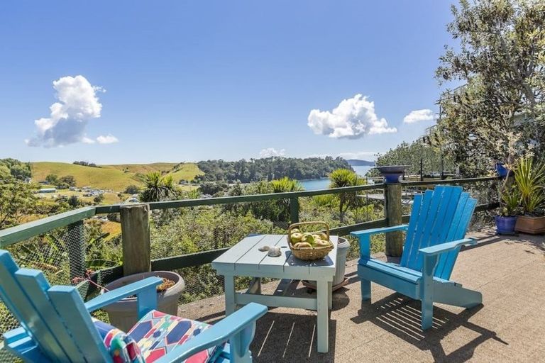 Photo of property in 15 Jackson Crescent, Mahurangi East, Warkworth, 0982