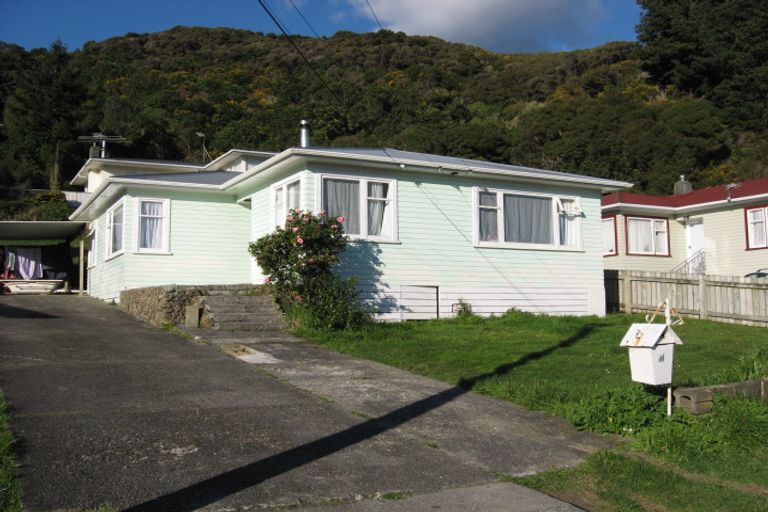 Photo of property in 71 Petrie Street, Wainuiomata, Lower Hutt, 5014