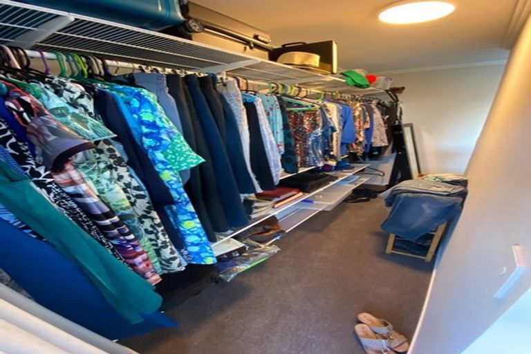 Photo of property in 927 East Coast Road, Northcross, Auckland, 0632