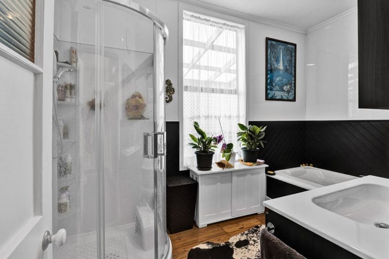 Photo of property in 73 Puriri Street, Hawera, 4610