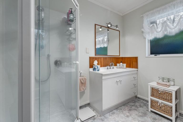 Photo of property in 35 Cromwell Drive, Fitzroy, Hamilton, 3206