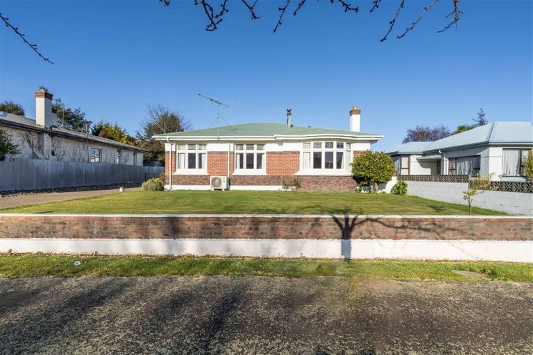 Photo of property in 17 Hardy Street, Strathern, Invercargill, 9812