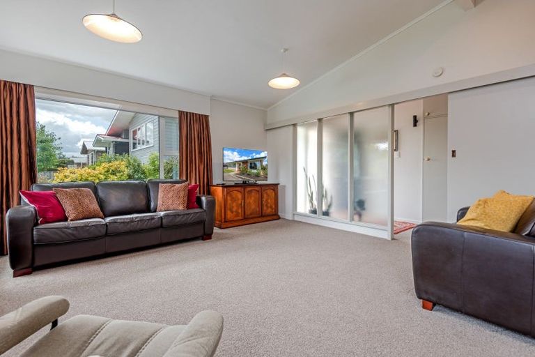 Photo of property in 48a Newcastle Street, Hokowhitu, Palmerston North, 4410