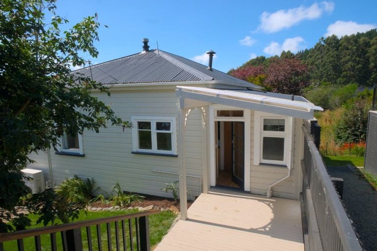 Photo of property in 21 Matariki Street, Broad Bay, Dunedin, 9014