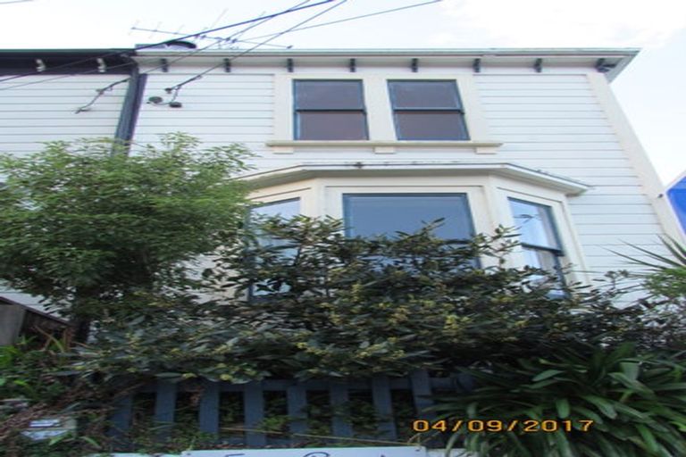 Photo of property in 120 Aro Street, Aro Valley, Wellington, 6021