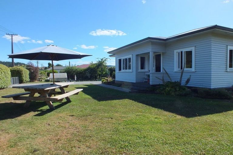 Photo of property in 6 Ranft Street, Reefton, 7830