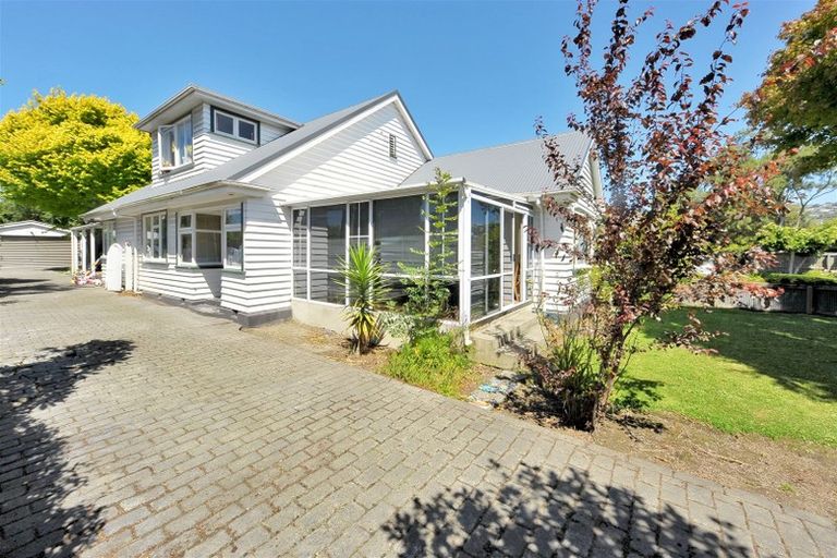 Photo of property in 40 Colombo Street, Cashmere, Christchurch, 8022