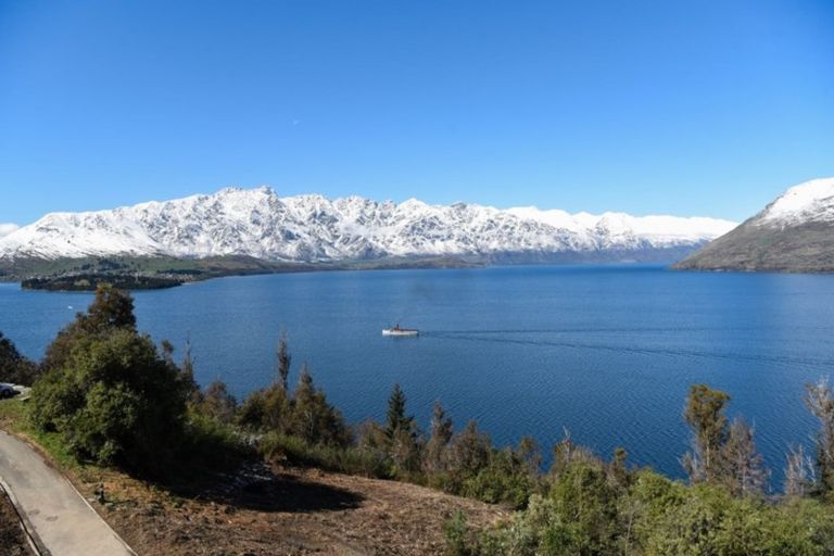 Photo of property in 11 Crystal Lane, Fernhill, Queenstown, 9300