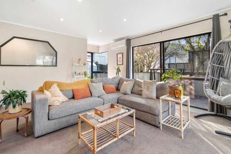 Photo of property in 60 Meander Drive, Welcome Bay, Tauranga, 3112