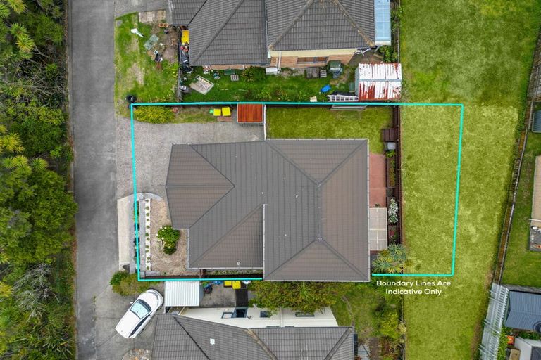 Photo of property in 8 Lucienne Drive, Ranui, Auckland, 0612