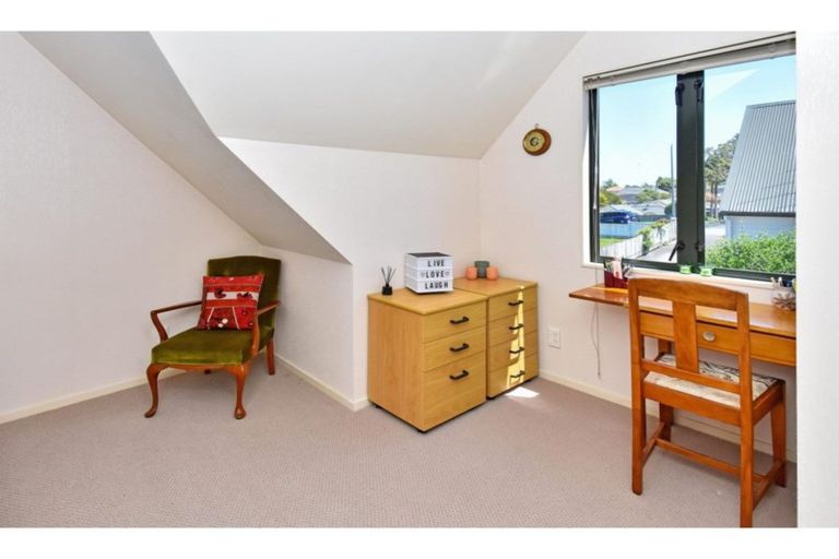 Photo of property in 20b Howe Street, Howick, Auckland, 2014