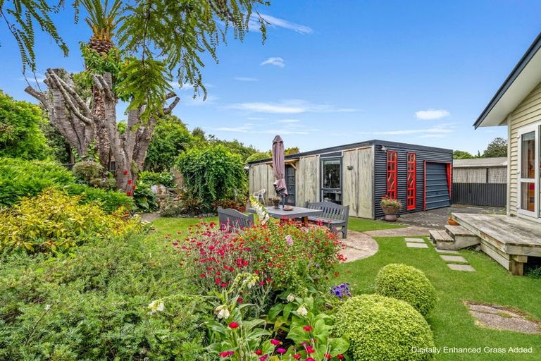 Photo of property in 22 Camellia Avenue, Aramoho, Whanganui, 4500