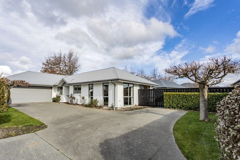Photo of property in 19 Epsom Drive, Rangiora, 7400