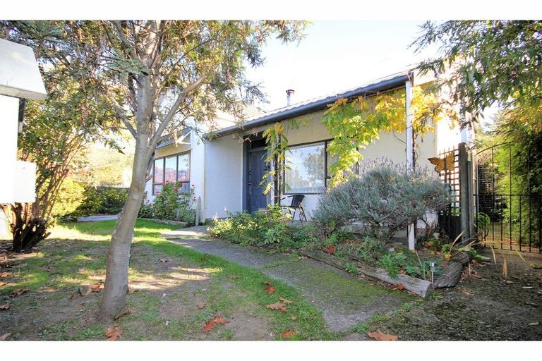 Photo of property in 205 Simeon Street, Spreydon, Christchurch, 8024