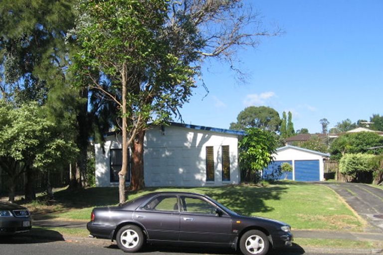 Photo of property in 25 Houghton Street, Meadowbank, Auckland, 1072